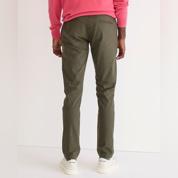 NWT J. Crew 484 Slim-Fit Tech Pant in Cypress Olive, Size 33 X 32 - Picture 2 of 14